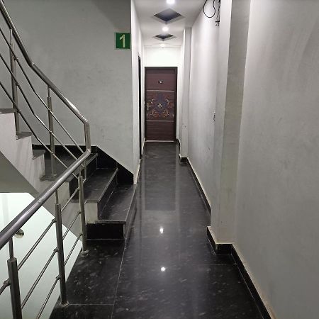 Airport Hotel Breeze New Delhi Ngoại thất bức ảnh