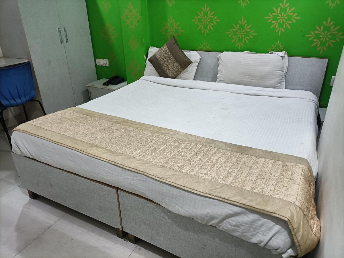 Airport Hotel Breeze New Delhi Ngoại thất bức ảnh